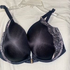 Victoria’s Secret very sexy push-up bra 34DDD USED black, clasp in front